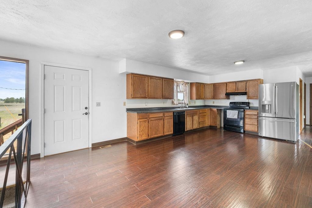 13204 West White Road Spokane, WA 99224 - Photo 16 of 46