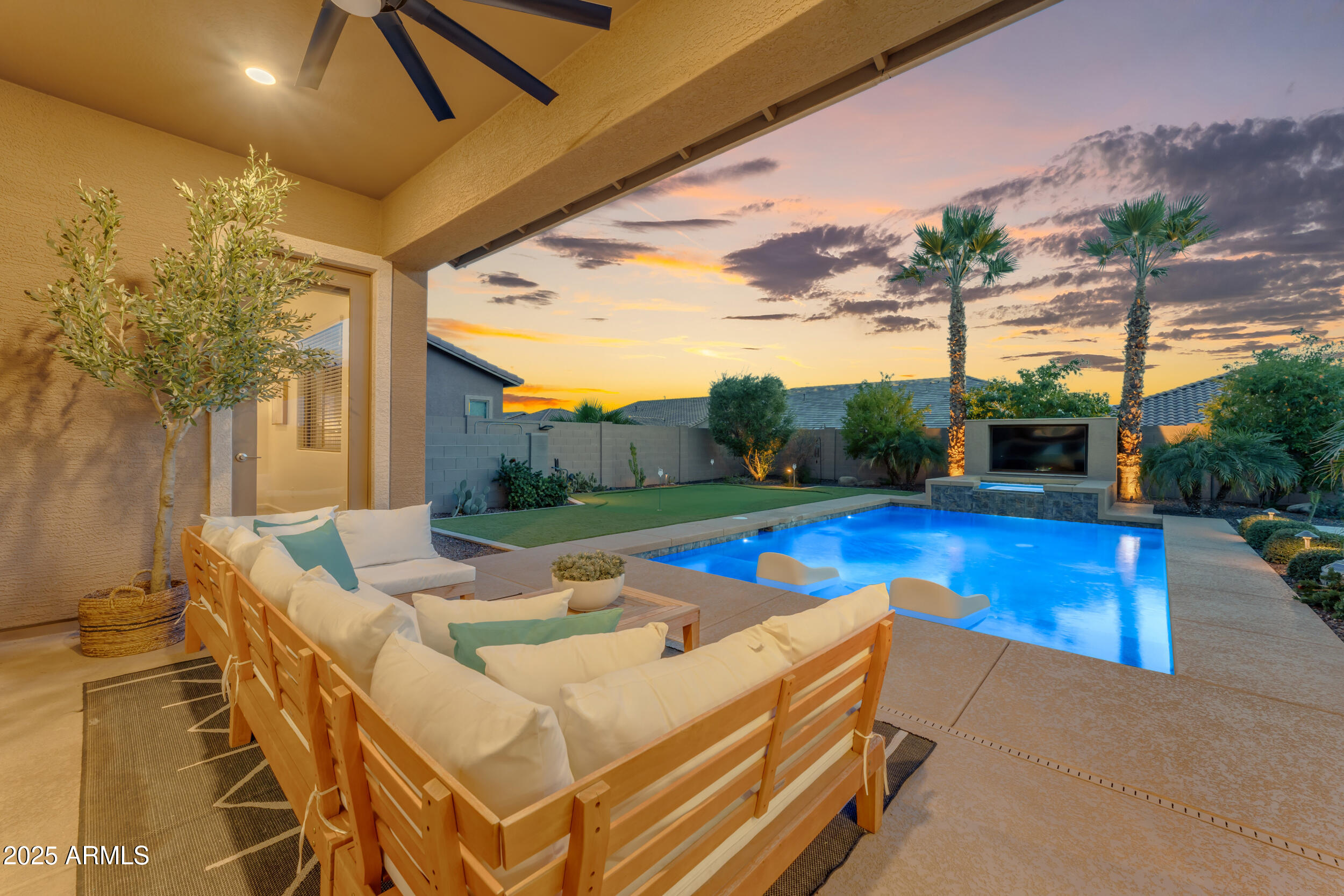 18551 West Desert Trumpet Road Goodyear, AZ 85338 - Photo 7 of 106 5_dsc03301