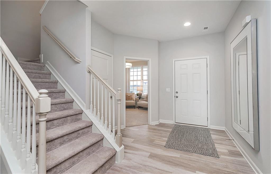 6525 Seabiscuit Road Whitestown, IN 46075 - Photo 5 of 32