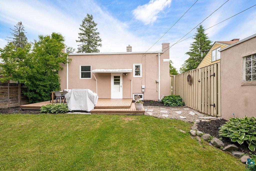 1811 Vermilion Road Duluth, MN 55803 - Photo 27 of 34
