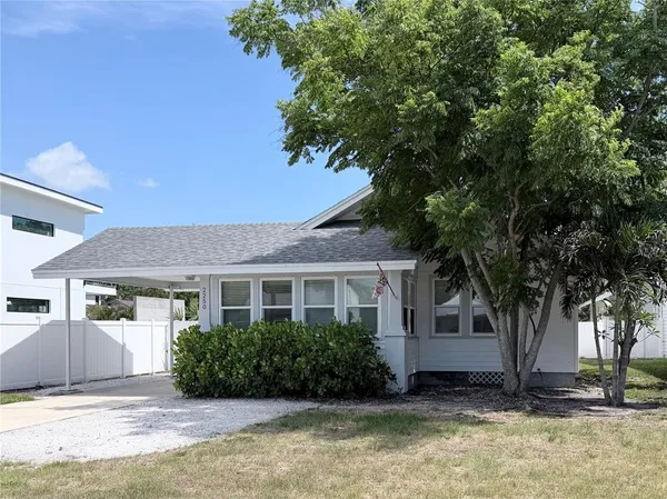 $539,000 | 2250 Arlington Street, Sarasota, FL 34239