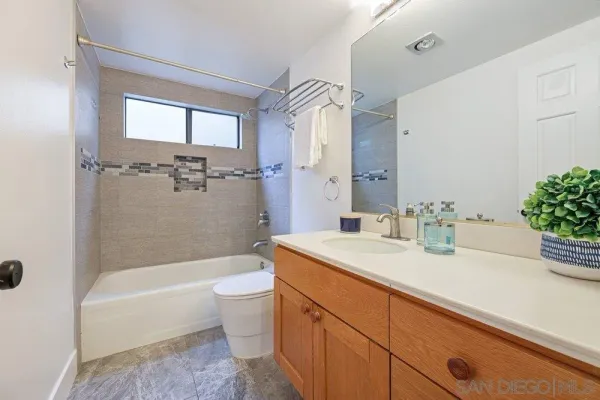 $799,000 | 8860 Villa La Jolla Drive, Unit 217, La Jolla, CA 92037