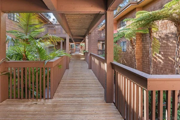 $799,000 | 8860 Villa La Jolla Drive, Unit 217, La Jolla, CA 92037