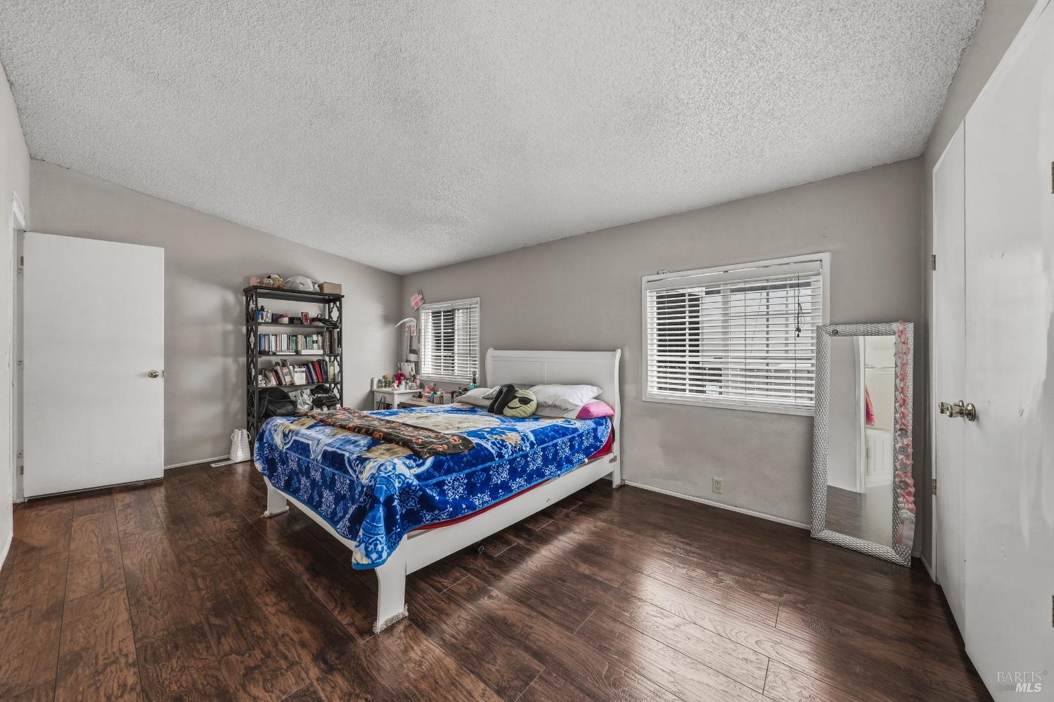 436 McCoy Avenue Santa Rosa, CA 95407 - Photo 14 of 27 a room with a bed and window