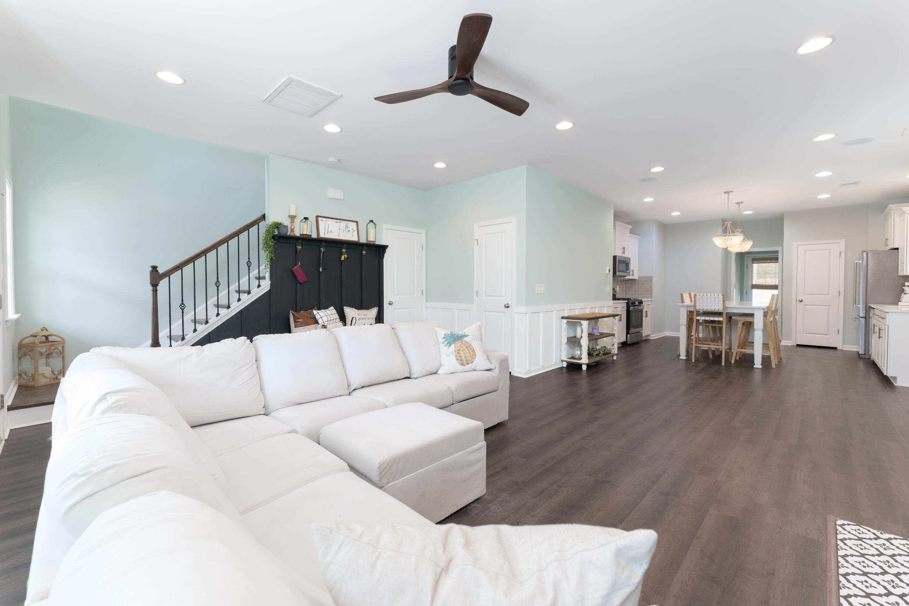 1694 Emmets Road Johns Island, SC 29455 - Photo 7 of 33 P1016346-Edit