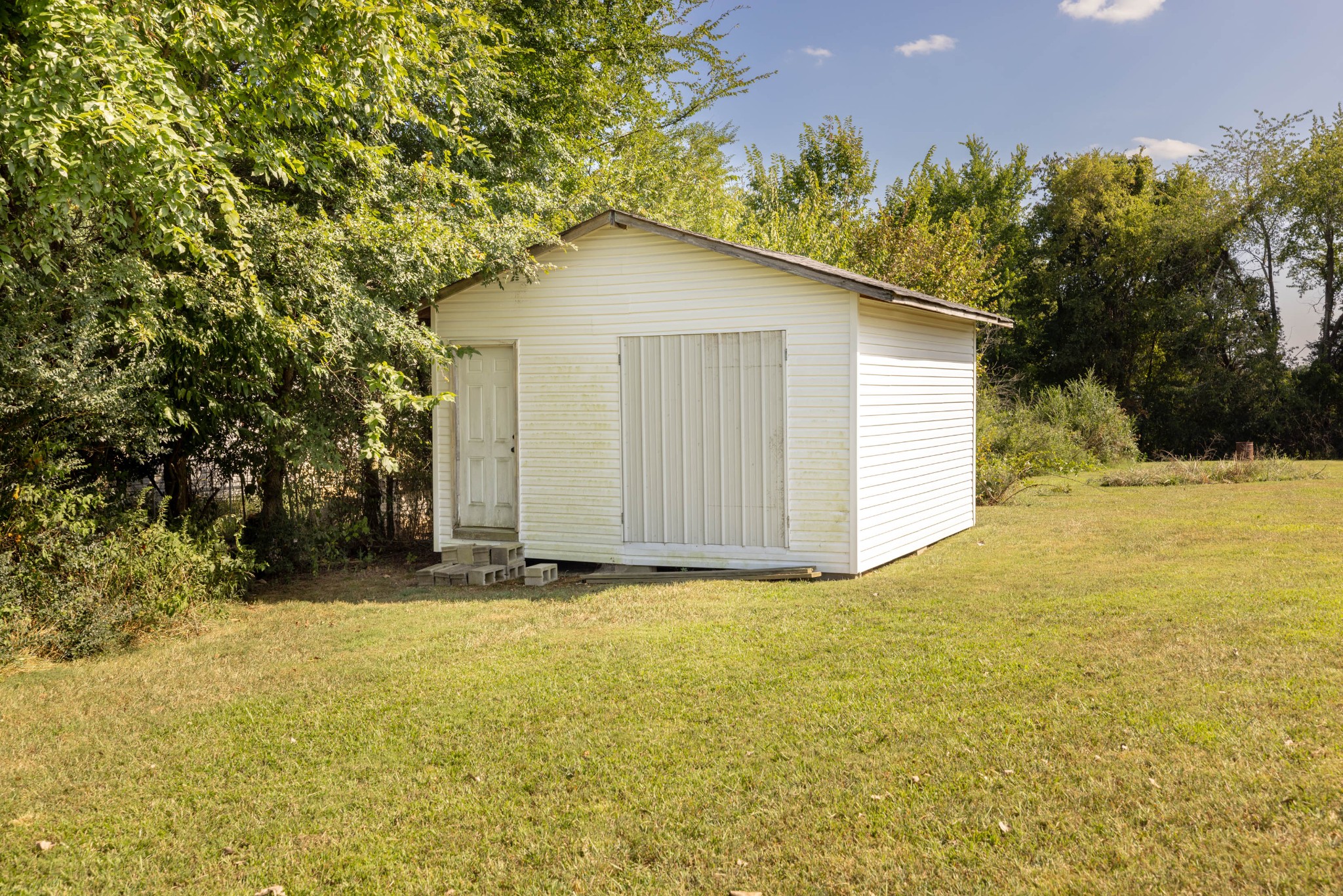 135 Corinth Road Portland, TN 37148 - Photo 36 of 44 a view of backyard of house