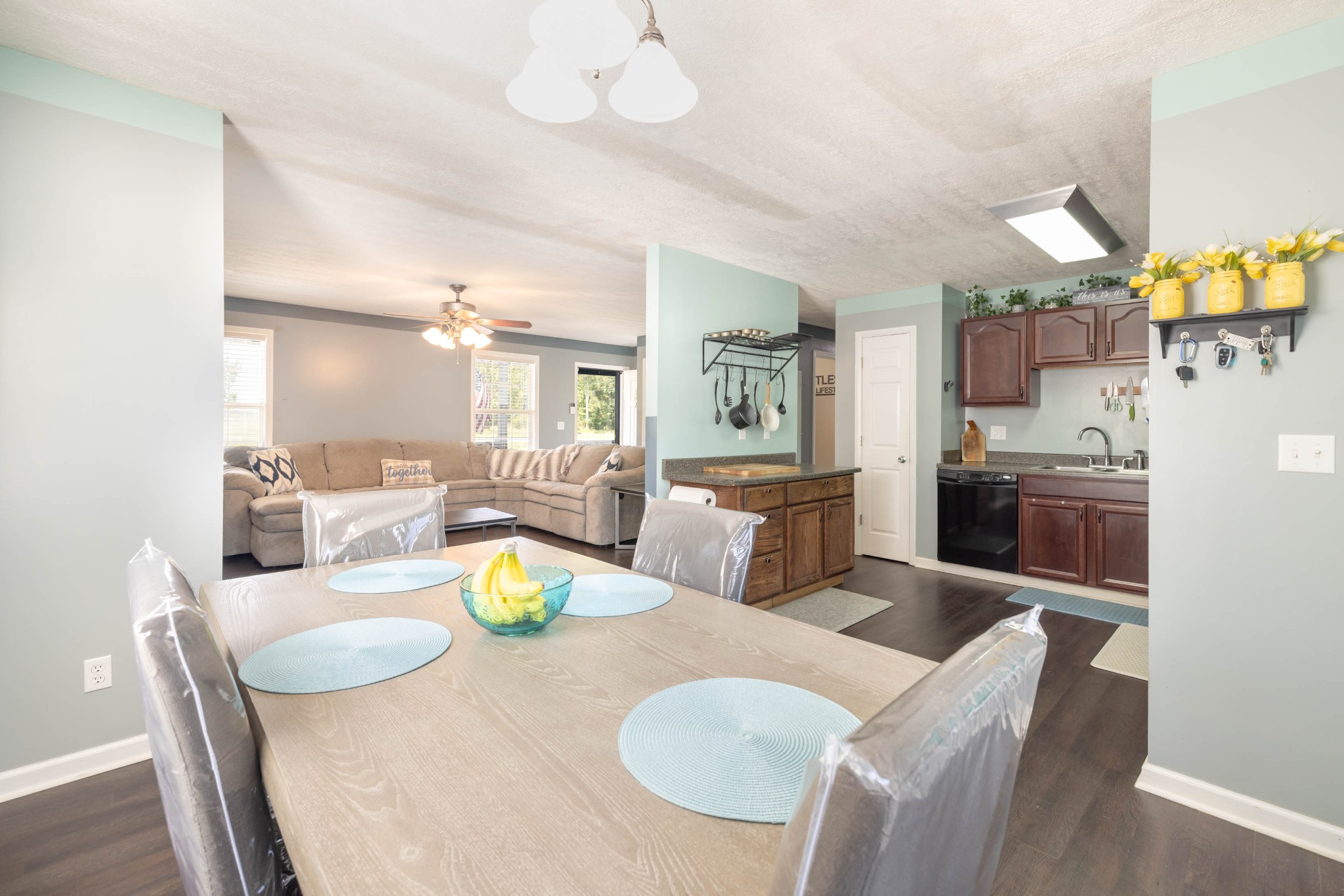 135 Corinth Road Portland, TN 37148 - Photo 7 of 44 a view of kitchen and dining area with furniture