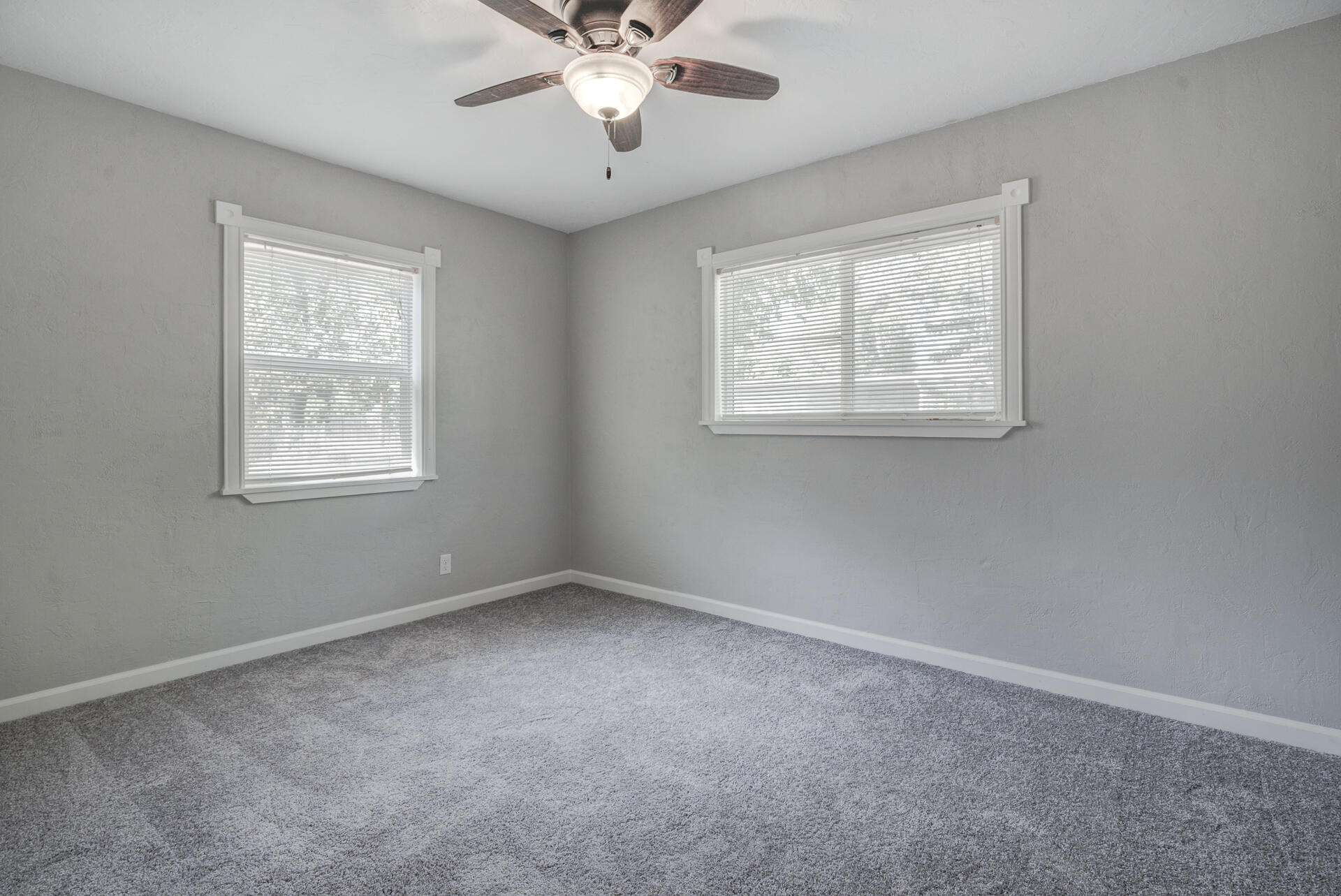 5536 Willow Road Redding, CA 96001 - Photo 14 of 30 5536WillowRd-14