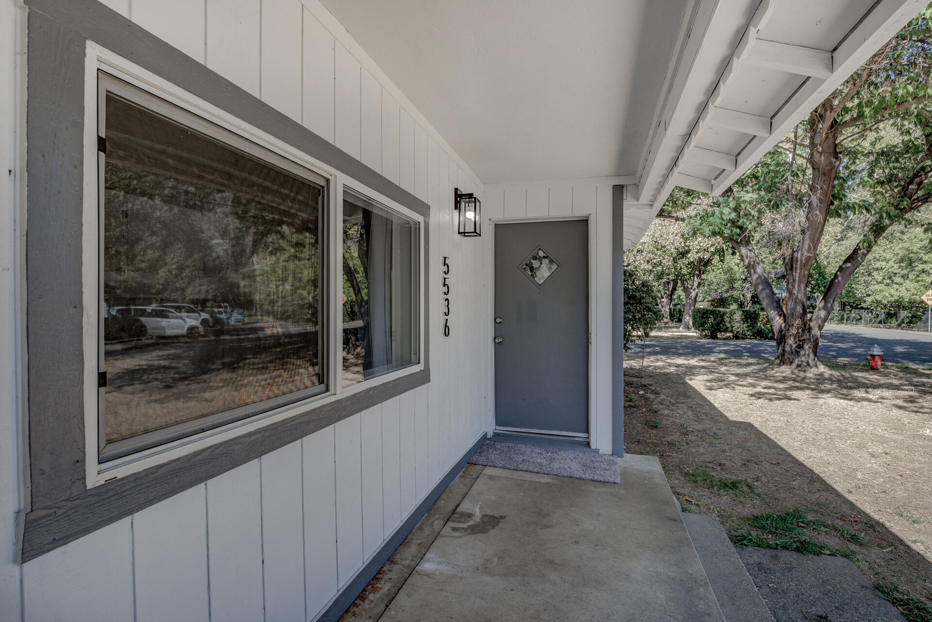 5536 Willow Road Redding, CA 96001 - Photo 2 of 30 5536WillowRd-22
