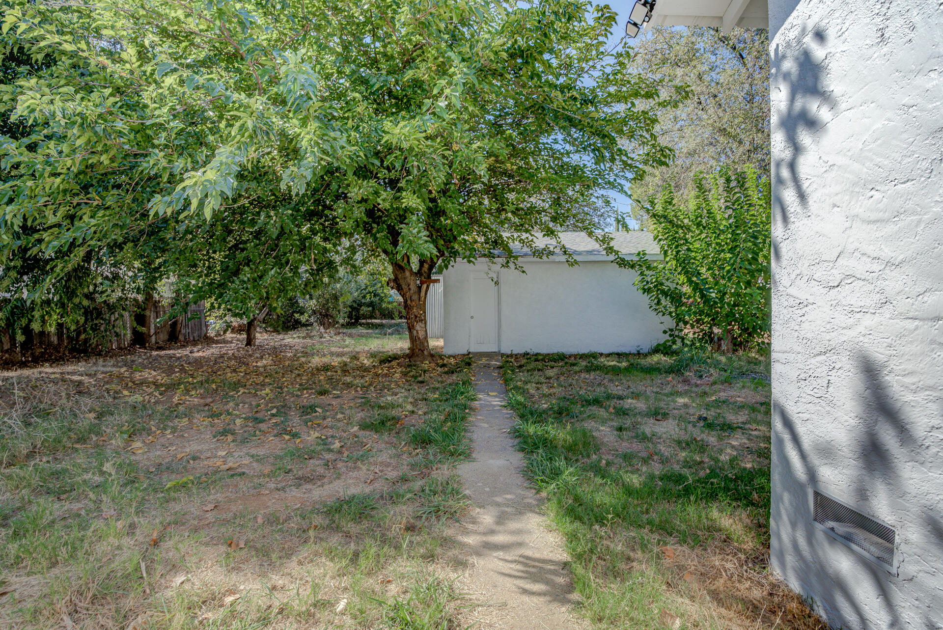 5536 Willow Road Redding, CA 96001 - Photo 30 of 30 5536WillowRd-33