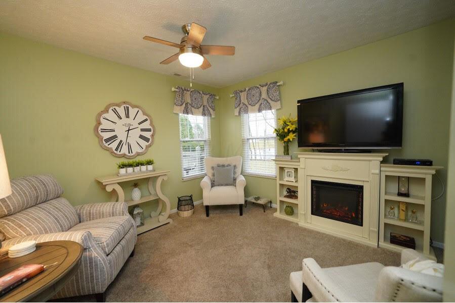 2383 Willowside Lane Grove City, OH 43123 - Photo 14 of 22 Guest bedroom/den overlooking the Pond...