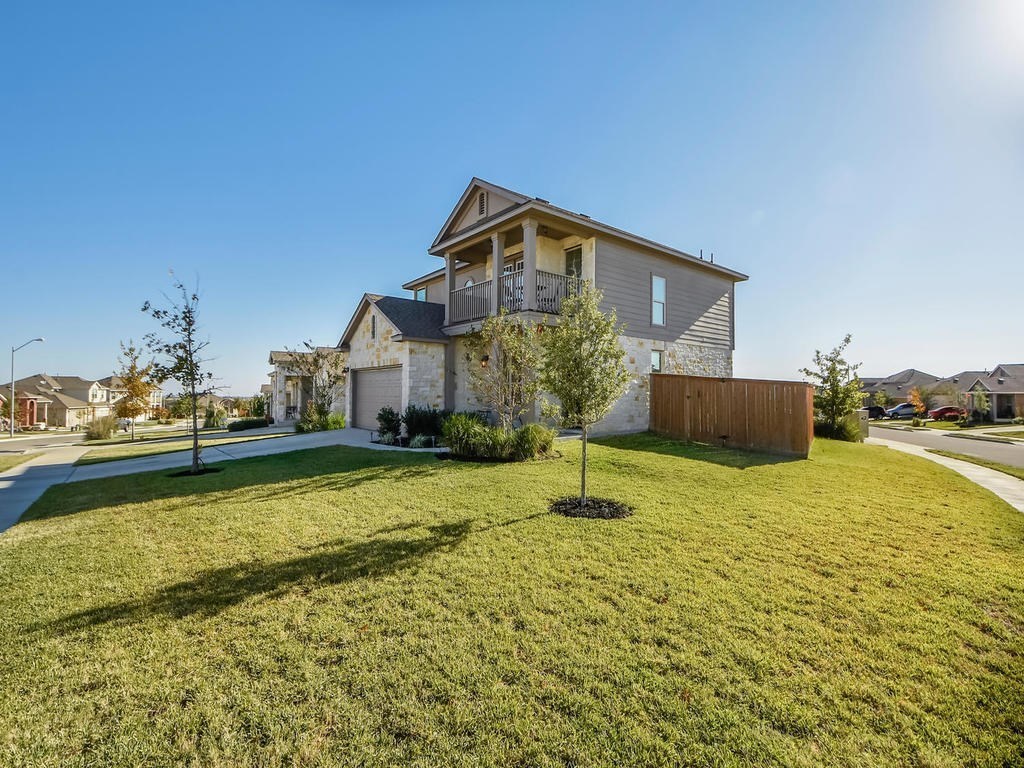 1100 April Meadows Loop Georgetown, TX 78626 - Photo 3 of 11