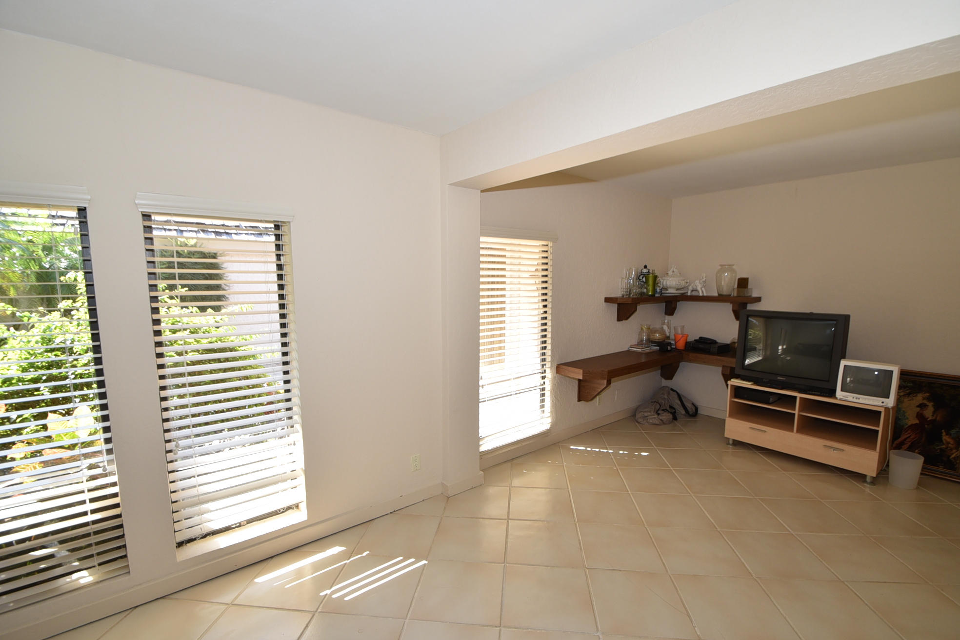 19646 Oakbrook Circle Boca Raton, FL 33434 - Photo 30 of 45 DSC_9986