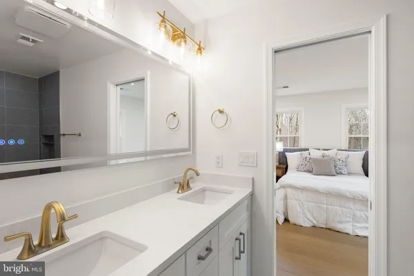 $2,475,000 | 11115 Streamview Court, Great Falls, VA 22066