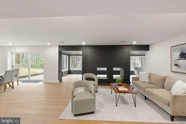 $2,475,000 | 11115 Streamview Court, Great Falls, VA 22066