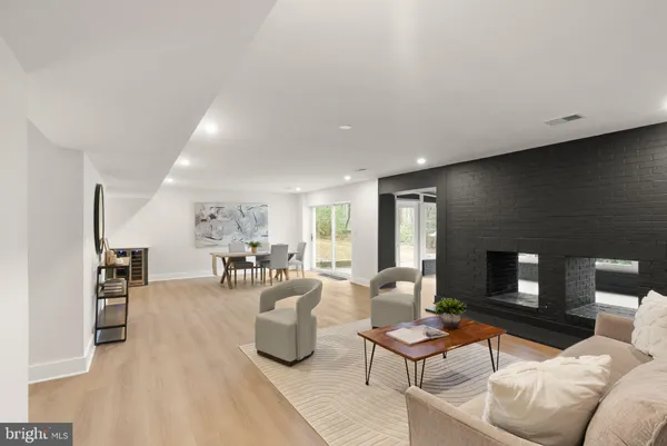 $2,475,000 | 11115 Streamview Court, Great Falls, VA 22066