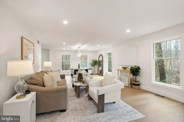 $2,475,000 | 11115 Streamview Court, Great Falls, VA 22066