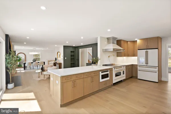 $2,475,000 | 11115 Streamview Court, Great Falls, VA 22066