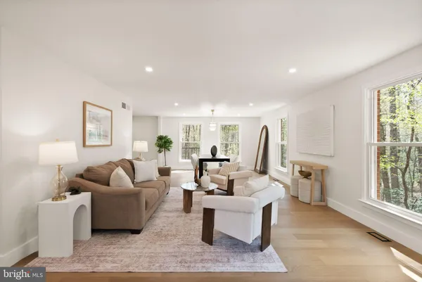 $2,475,000 | 11115 Streamview Court, Great Falls, VA 22066