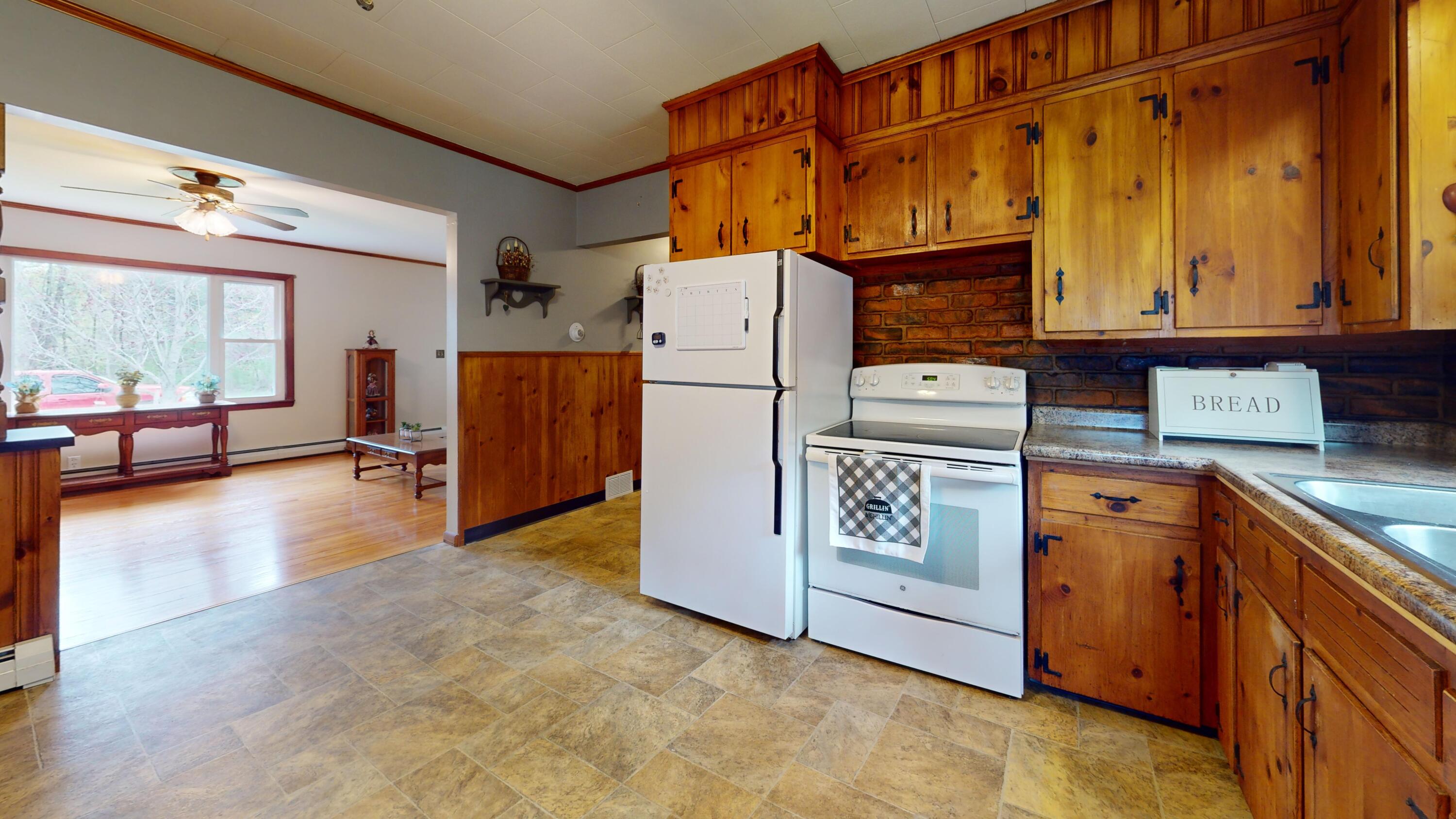 48 South Lisbon Road Lewiston, ME 04240 - Photo 8 of 32 8. Kitchen