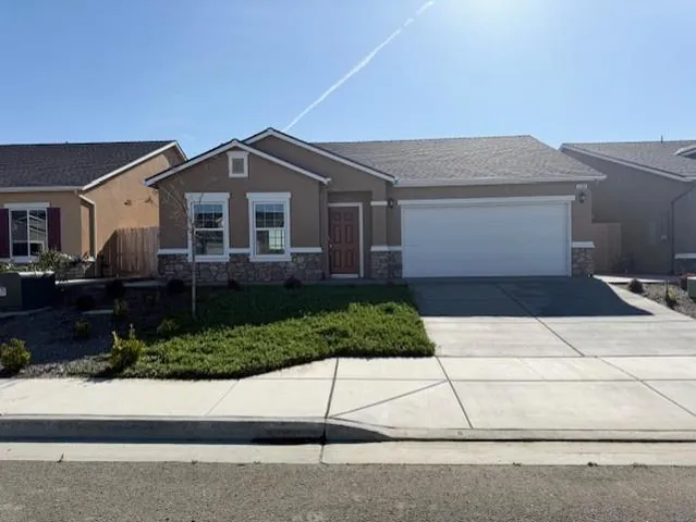 $344,900 | 1204 East Orange Street, Avenal, CA 93204