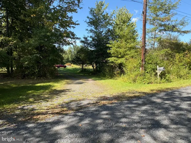 a view of an outdoor space