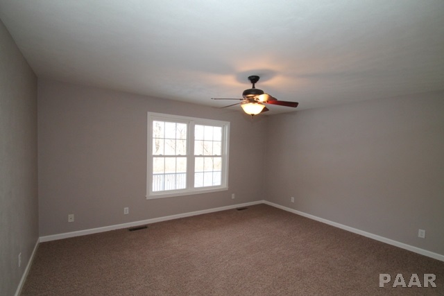 809 North Kickapoo Creek Road Peoria, IL 61604 - Photo 11 of 24 Gallery Image 11