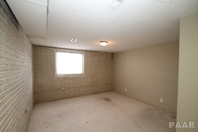 809 North Kickapoo Creek Road Peoria, IL 61604 - Photo 20 of 24 Gallery Image 20