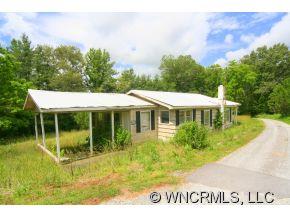 146 Sandy Flat Mountain Road Fletcher, NC 28732 - Photo 3 of 16 Gallery Image 3