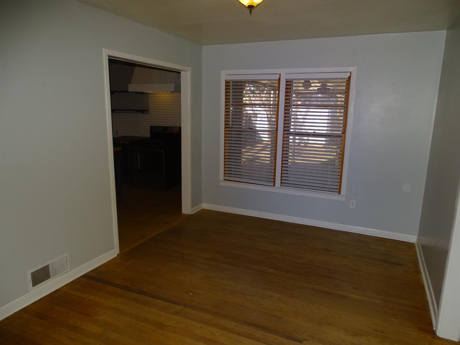 3702 26th Street Lubbock, TX 79410 - Photo 4 of 19 Photo 4