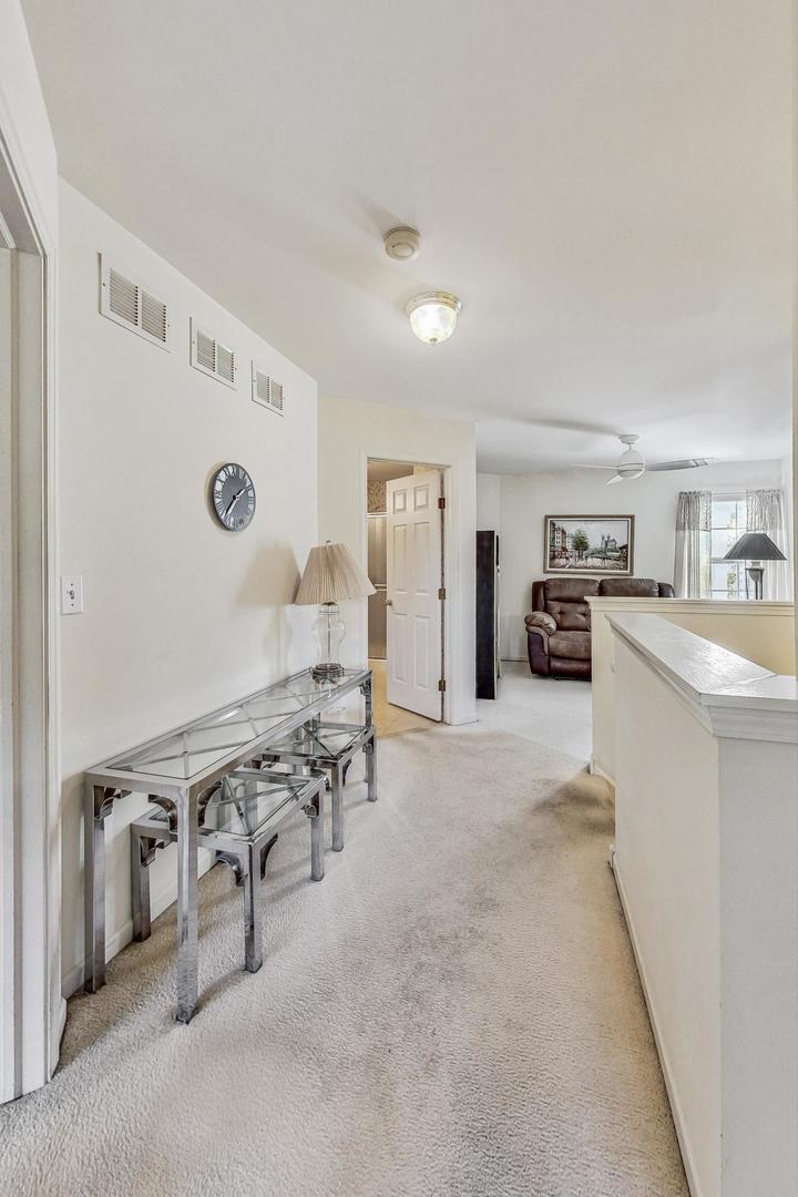 786 Old Checker Road Buffalo Grove, IL 60089 - Photo 17 of 30 Gallery Image 17