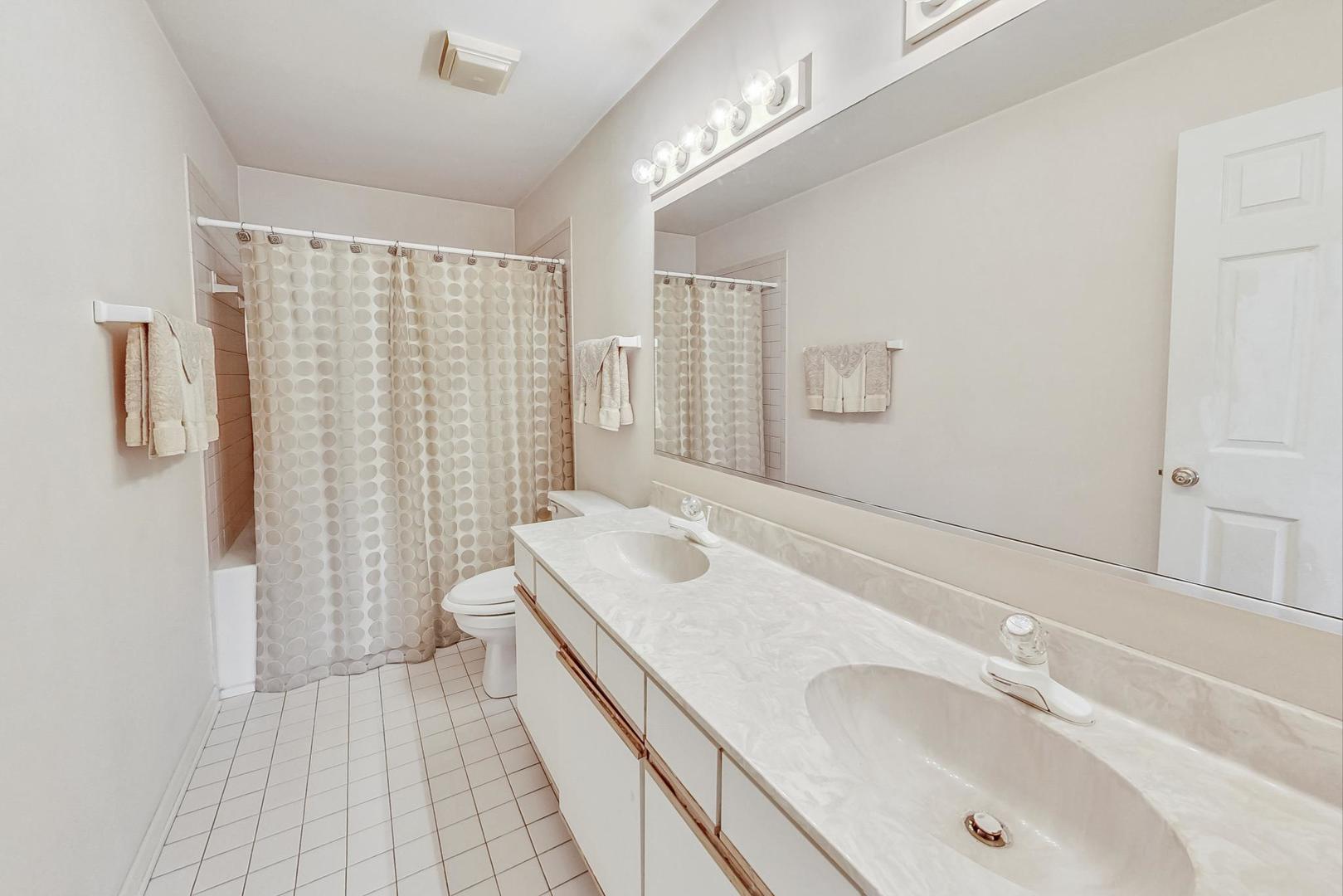 786 Old Checker Road Buffalo Grove, IL 60089 - Photo 21 of 30 Gallery Image 21