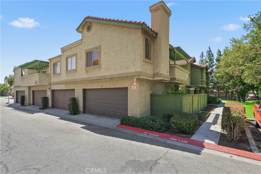 8482 Spring Desert Place Rancho Cucamonga, CA 91730 - Photo 2 of 34