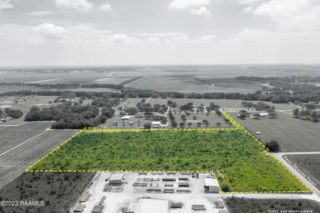 $483,085 | 1 Paul Segura Parkway, New Iberia, LA 70560