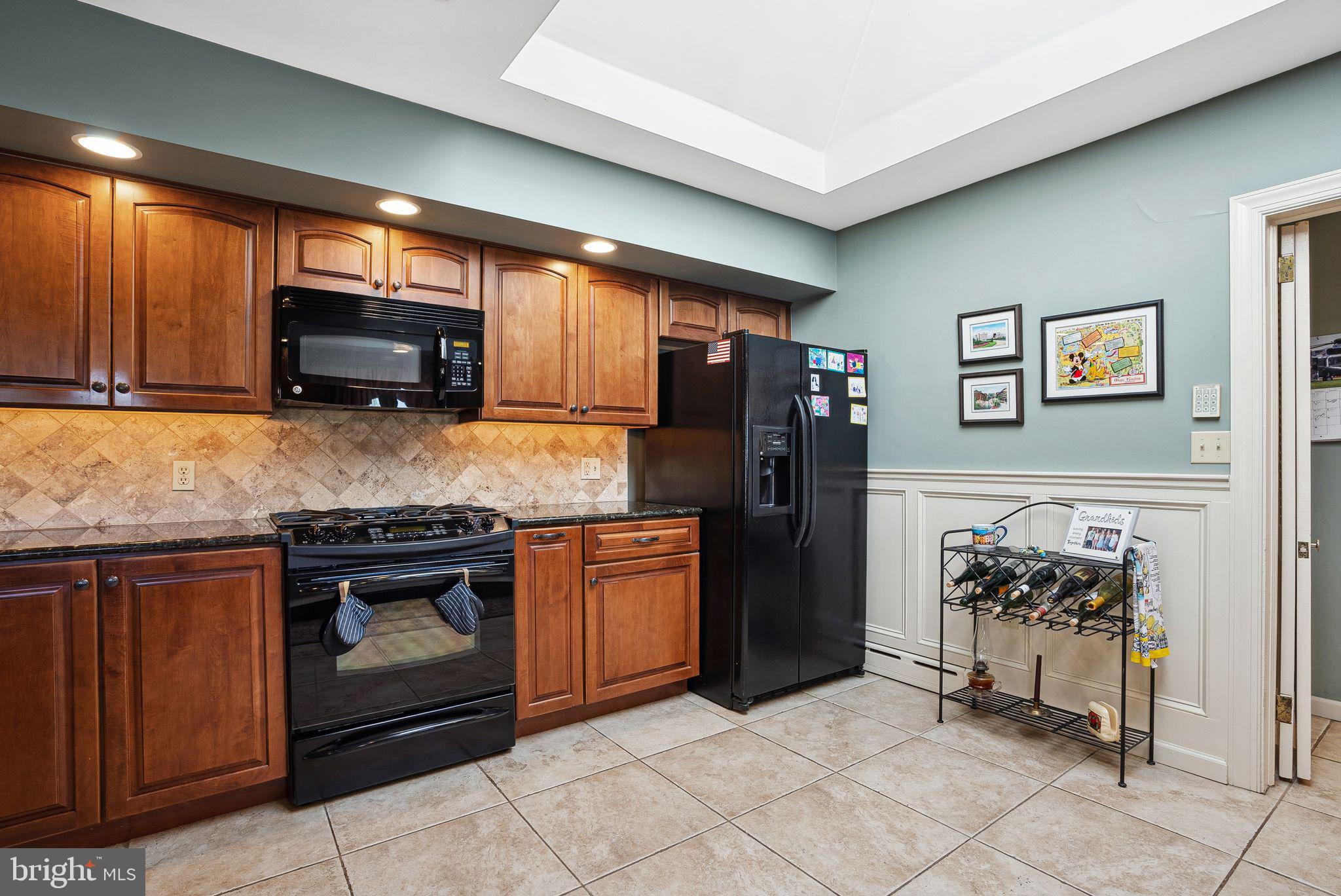 103 South Whitehall Road Eagleville, PA 19403 - Photo 13 of 35 Kitchen with skylight
