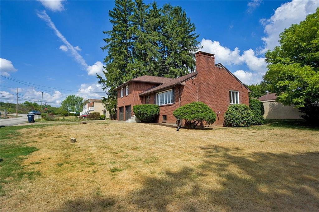 110 McWilliams Road Trafford, PA 15085 - Photo 3 of 25 Gallery Image 3