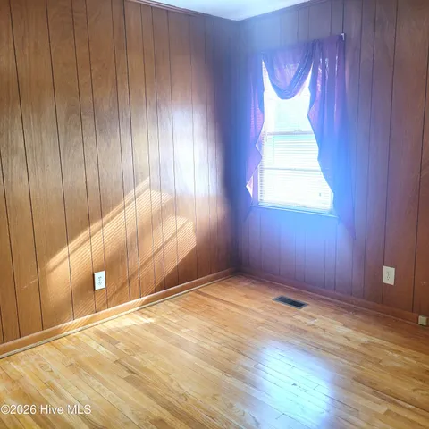 $1,500 | 735 West Philadelphia Avenue, Pinebluff, NC 28373