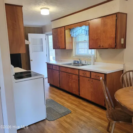 $1,500 | 735 West Philadelphia Avenue, Pinebluff, NC 28373