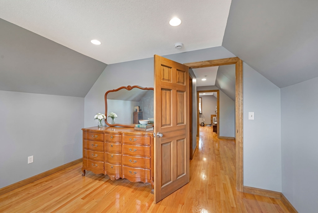 50 Emerson Street Springfield, MA 01118 - Photo 29 of 42