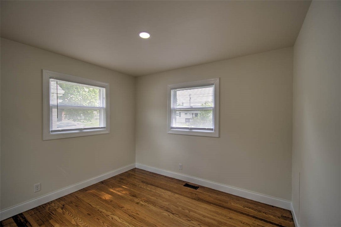 13 Crestview Drive Decatur, IL 62521 - Photo 12 of 23 Gallery Image 12