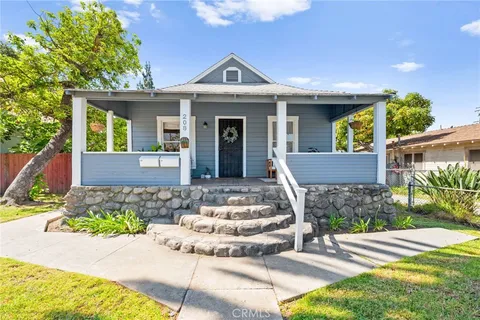 $997,000 | 208 West Walnut Avenue, Monrovia, CA 91016