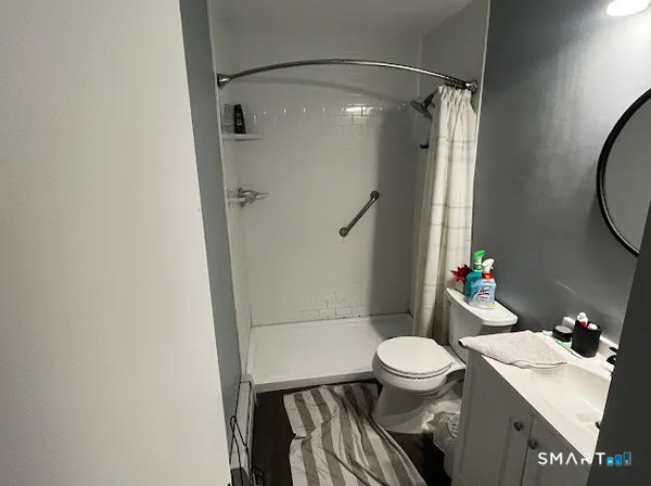 $255,000 | 16 Homestead Lane, Brookfield, CT 06804