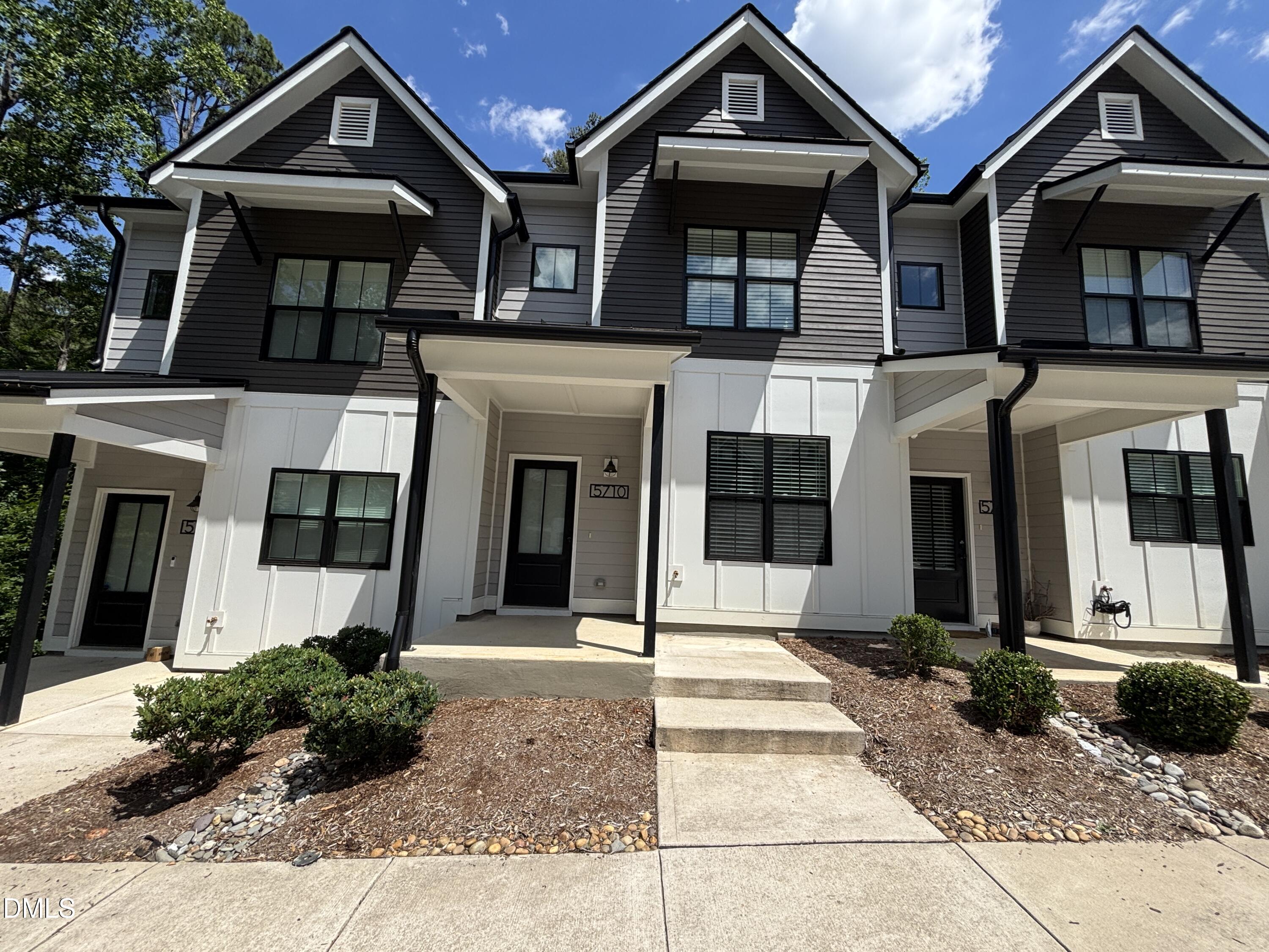 5710 Parker Pnes Court Raleigh, NC 27609 - Photo 6 of 78