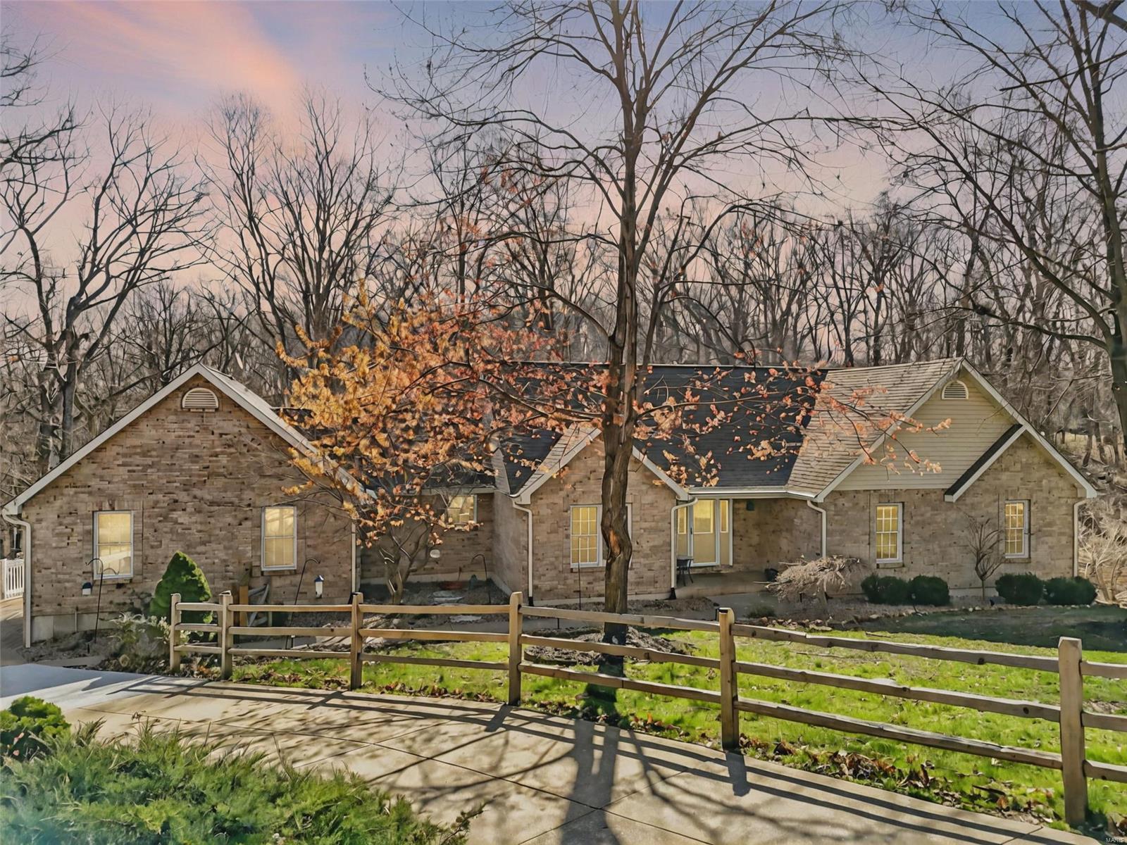 33 Green View Drive Defiance, MO 63341 - Photo 1 of 57