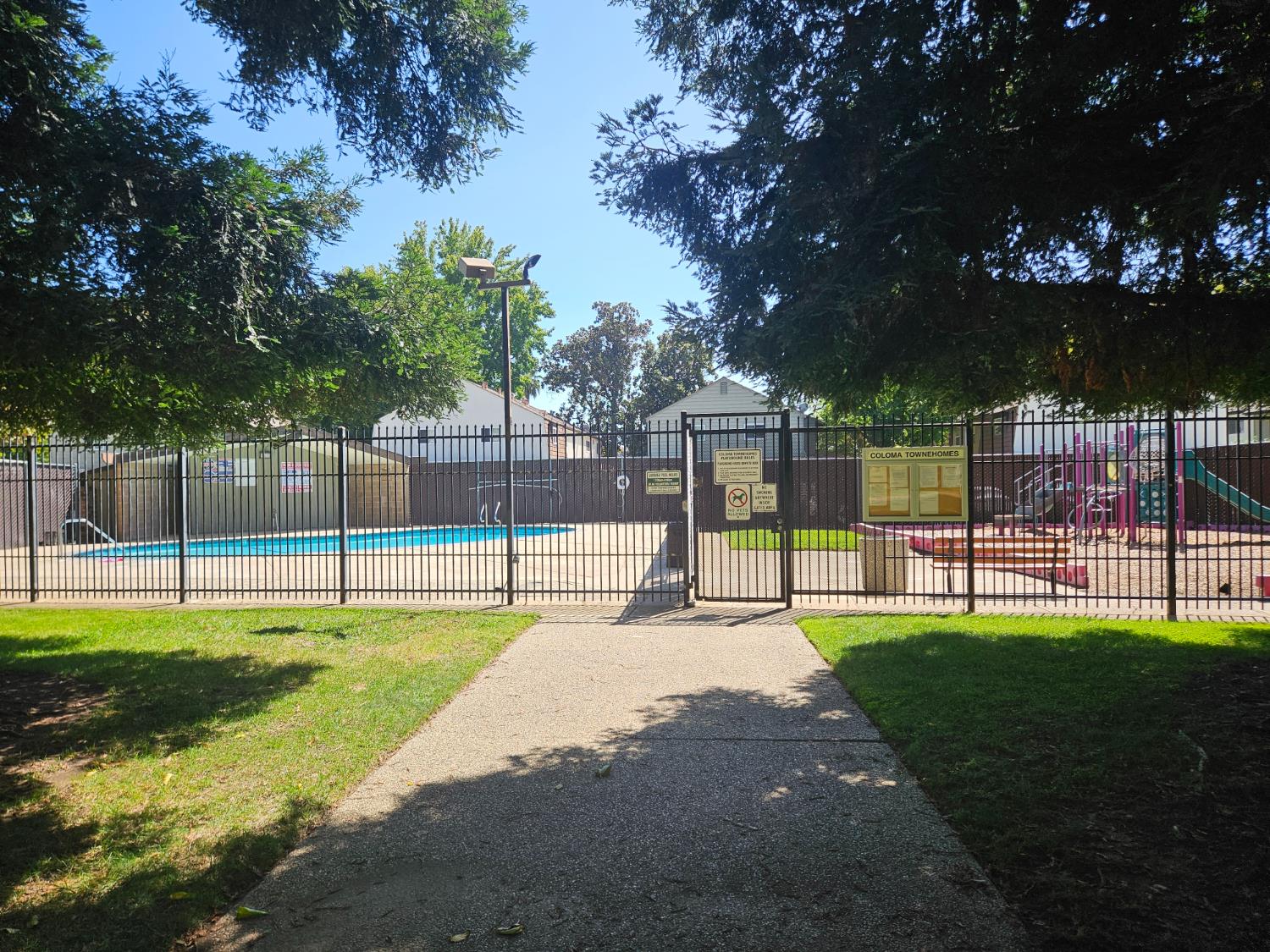 10861 Coloma Road, Unit 4 Rancho Cordova, CA 95670 - Photo 35 of 44 Gallery Image 35