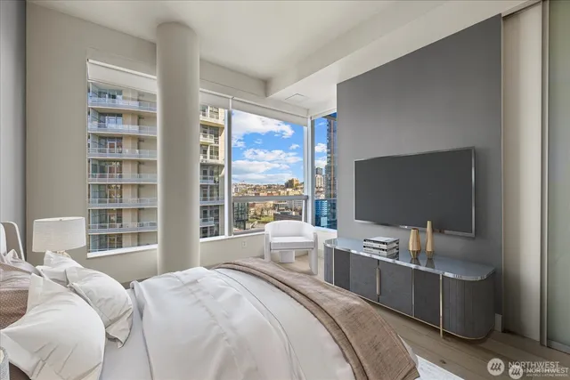 $599,000 | 737 Olive Way, Unit 1903, Seattle, WA 98101