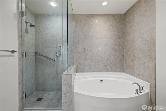 $599,000 | 737 Olive Way, Unit 1903, Seattle, WA 98101