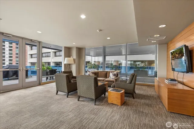 $599,000 | 737 Olive Way, Unit 1903, Seattle, WA 98101