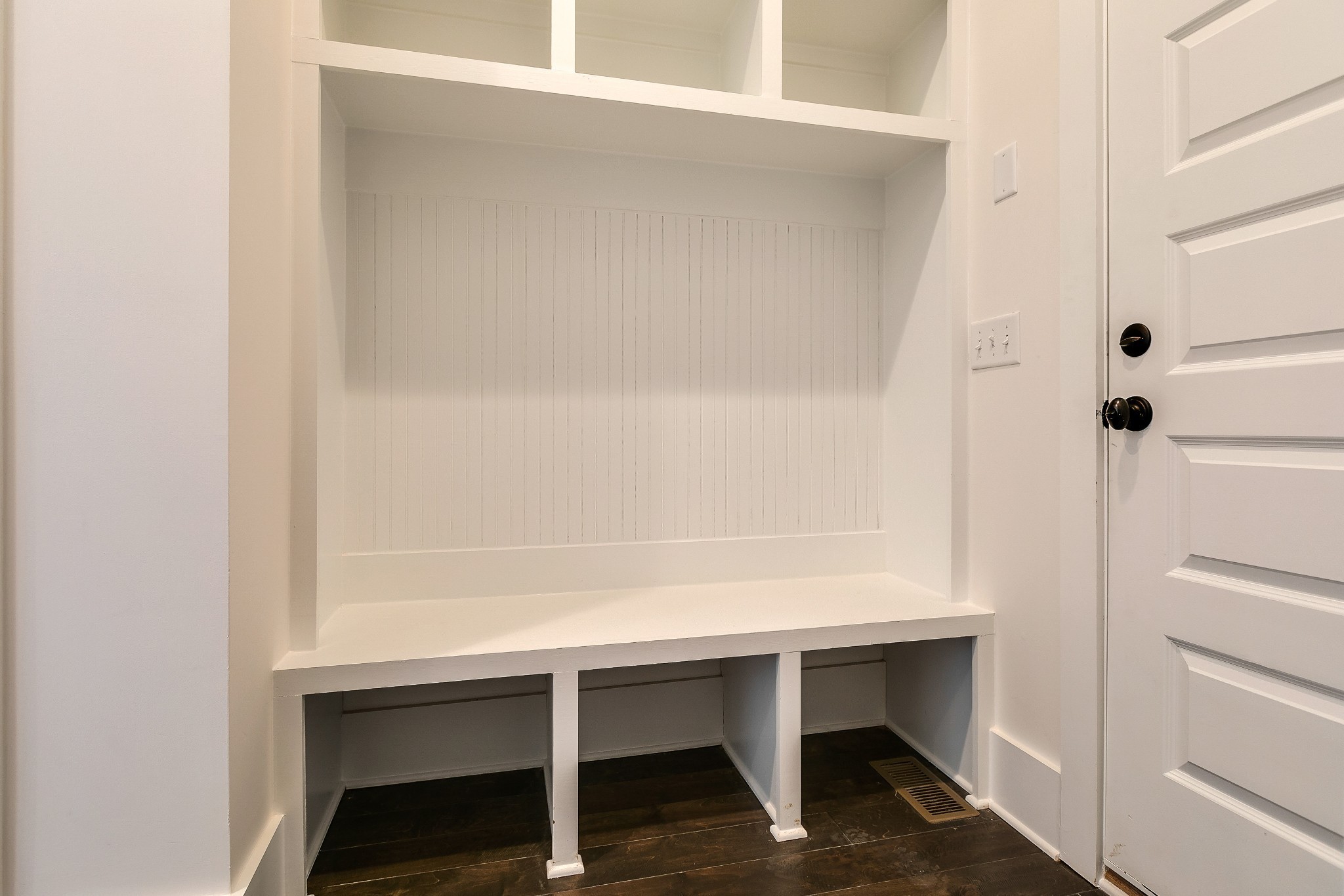 392 Dewar Drive Franklin, TN 37064 - Photo 10 of 13 a view of table and chair in a room