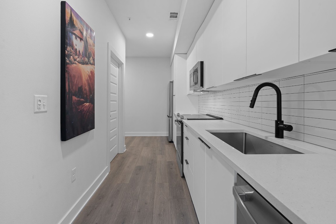 2220 Webberville Road, Unit 225 Austin, TX 78702 - Photo 15 of 21